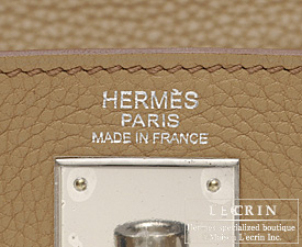 Hermes Limited Edition Kelly 32 Tri-Color Bag Tabac Camel, Ebene, & Parchemin Clemence Leather with Brushed Gold Hardware