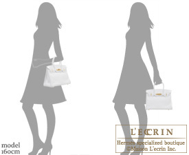 Hermes　Birkin bag 30　White　Clemence leather　Gold hardware