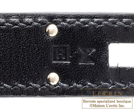 Hermes　Kelly bag 28　Black　Box calf leather　Guilloche hardware