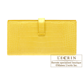 Hermes　Bearn bi-fold wallet　Mimosa　Matt alligator　crocodile skin　Silver hardware