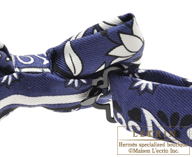 Hermes　Noeud Papillon　Fleurs et papillons de tissu　Marine/Black/White　Silk