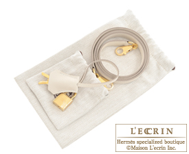 Hermes　Kelly bag 32　Craie　Epsom leather　Gold hardware