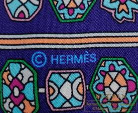 Hermes　Twilly　Tapis persans　Vert/Blue/Fuchsia　Silk
